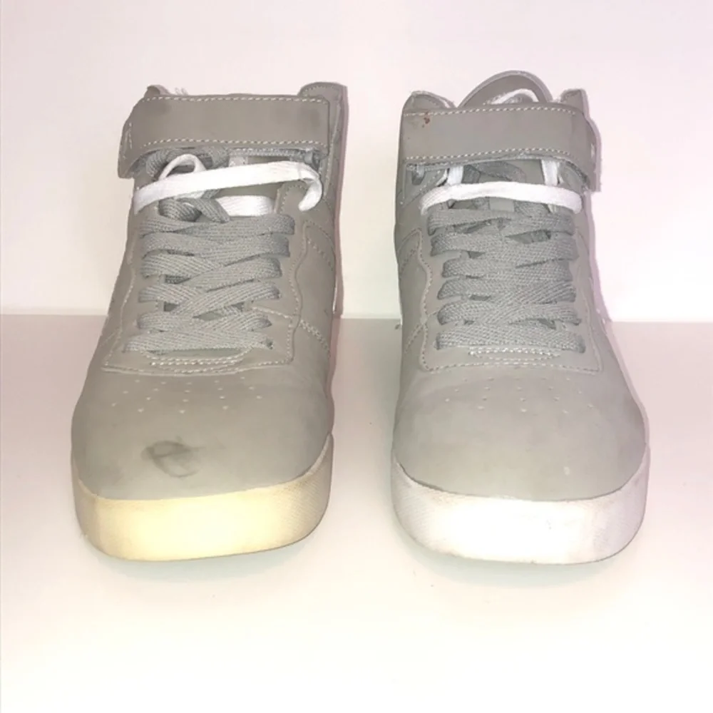 FILA High Top Gray Athletic Shoes Sneakers Size 9